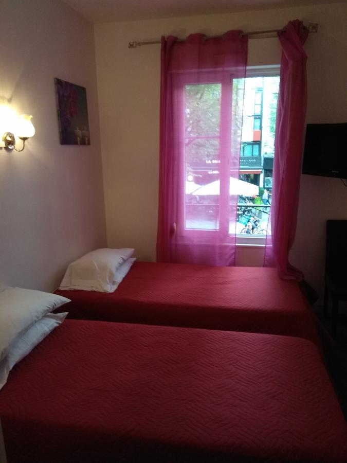 Le Monopole Hotel แร็งส์ ภายนอก รูปภาพ